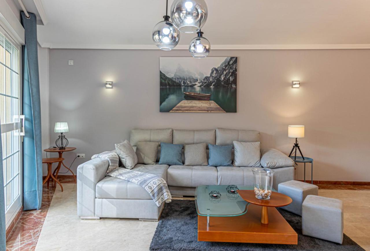 797 Holiday Rentals- Piso Con Amplia Terraza A Solo 1 Min De La Playa Benalmádena Zewnętrze zdjęcie