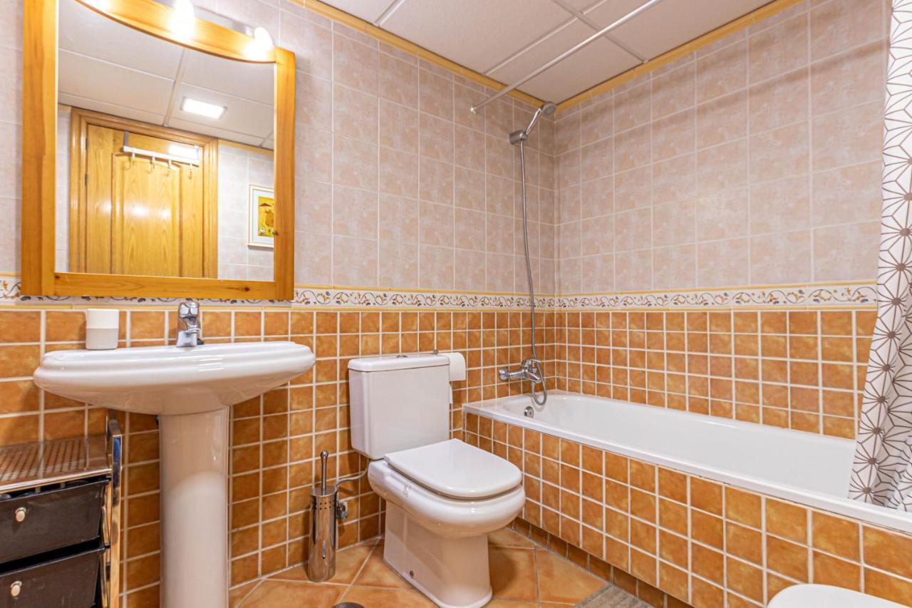 797 Holiday Rentals- Piso Con Amplia Terraza A Solo 1 Min De La Playa Benalmádena Zewnętrze zdjęcie