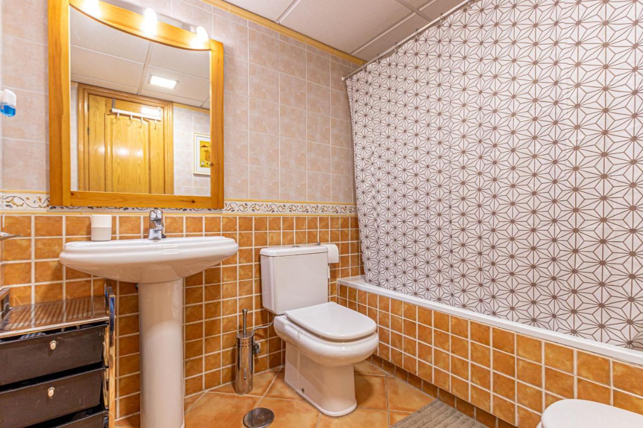797 Holiday Rentals- Piso Con Amplia Terraza A Solo 1 Min De La Playa Benalmádena Zewnętrze zdjęcie
